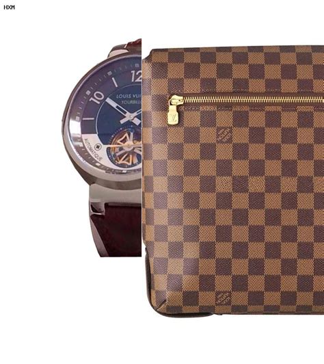 louis vuitton borsone uomo rosso e bianco|Pouches Collection for Men .